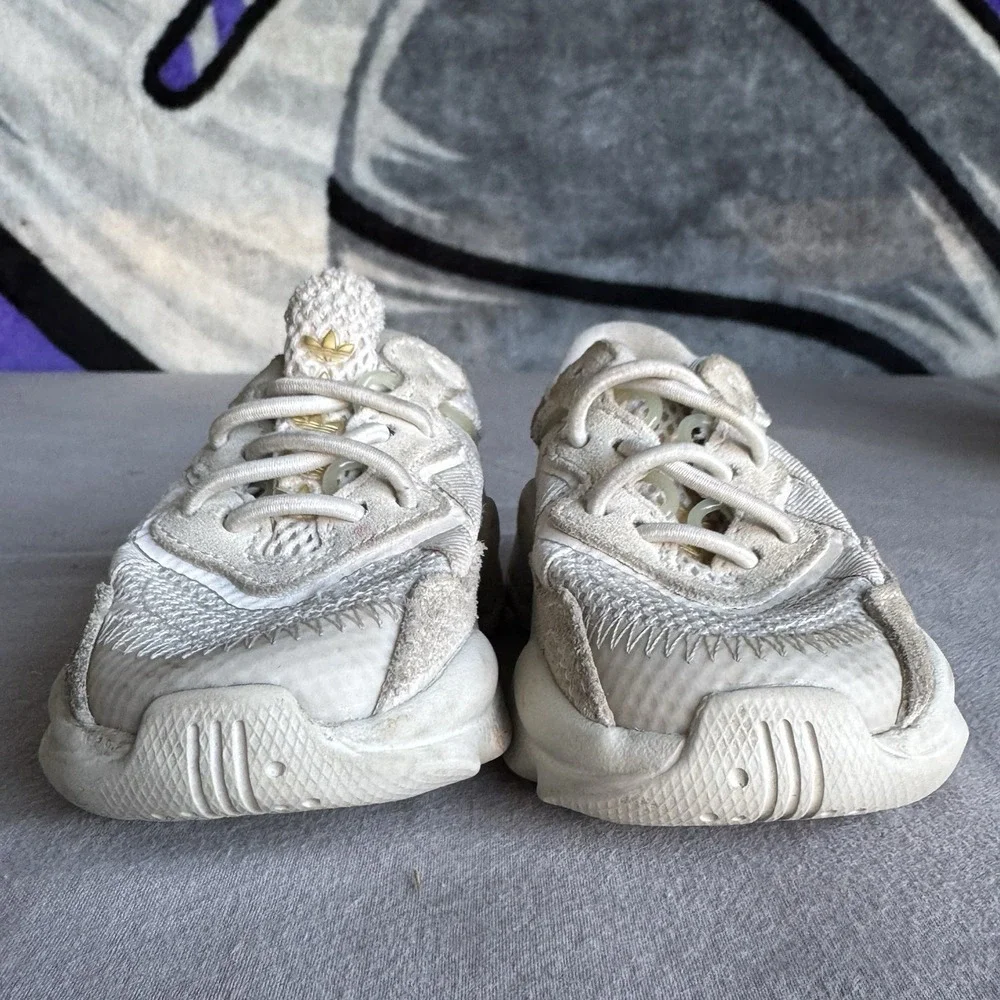 Size 5c -‎ Adidas Ozweego EL I 'Beige' ID9405 Toddler
